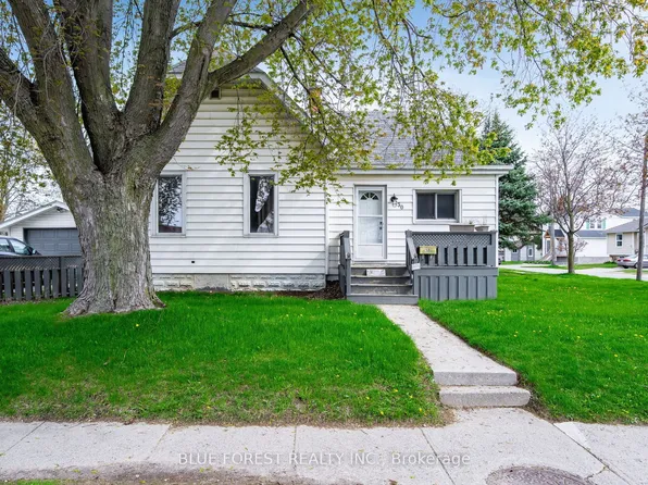 30 Park Ave E, Chatham Kent, ON N7M 3V4
