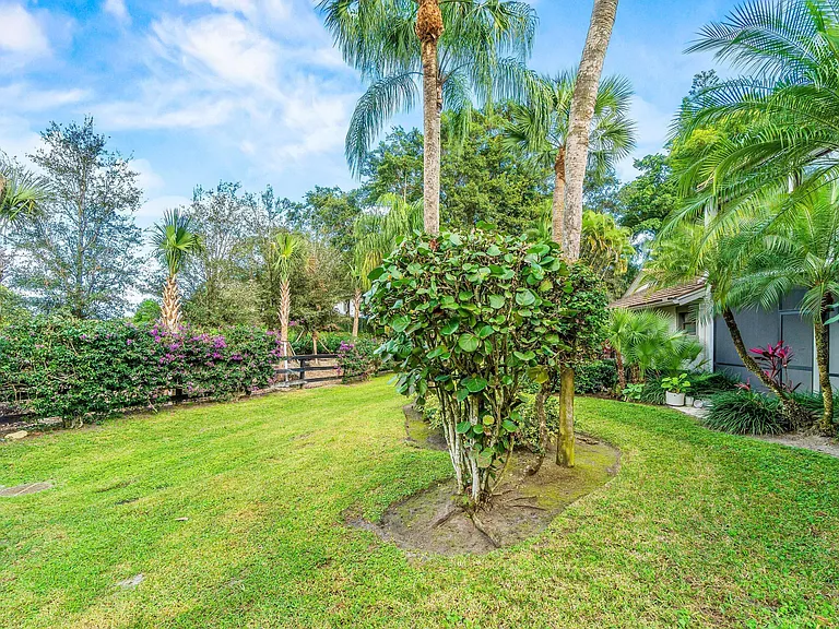 11223 Pond View Dr #A103 — Photo 46