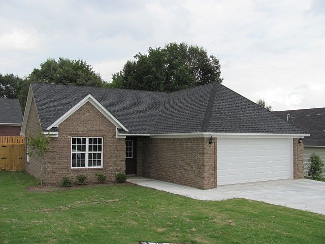 1st image of 112 Farmdale Cv