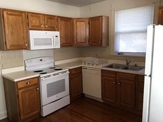 4th image of 4303 Eileen Dr #2
