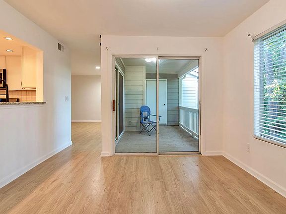 3rd image of 68 Fair Haven Way SE