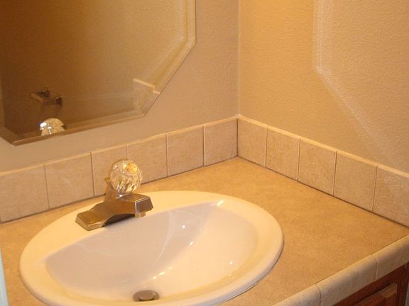 4th image of 2407 W Cache La Poudre St #B
