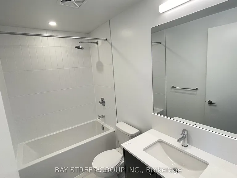 10 Oak St #1102 — Photo 6