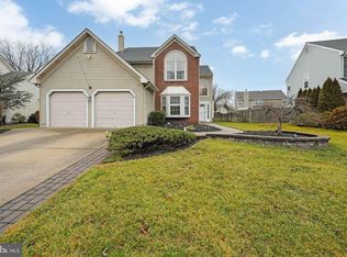 4 Long Bridge Dr, Mount Laurel, NJ 08054