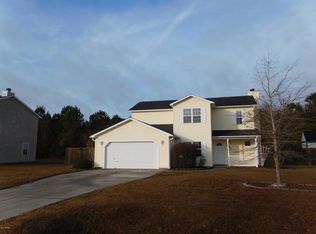 121 Spain Dr, Hubert, NC 28539