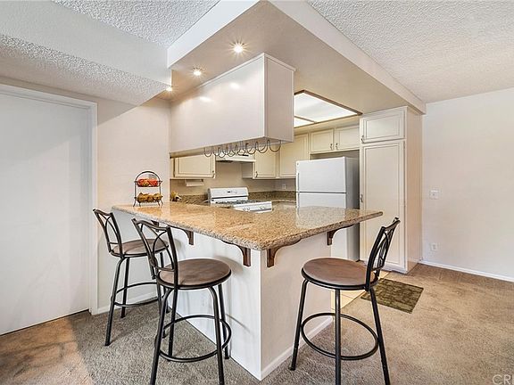 5th image of 20235 Keswick St Unit 205