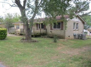 1880 Clark St, Leighton, AL 35646