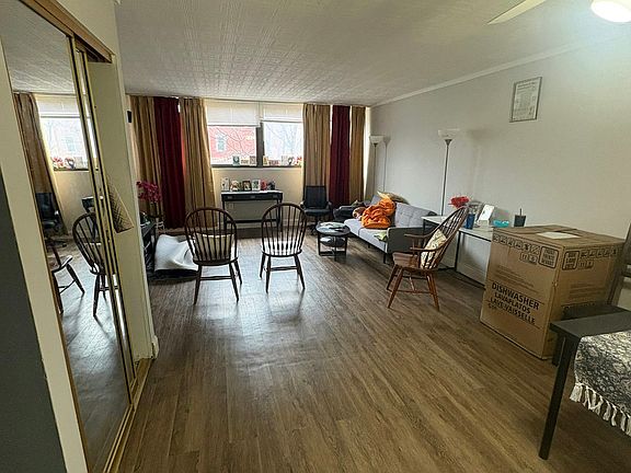 4th image of 220 Linden St APT 307