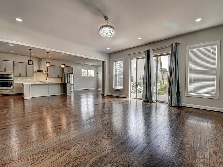 42055 Darlene Pl — Photo 11