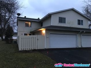 7604 Rimbley Rd, Woodbury, MN 55125