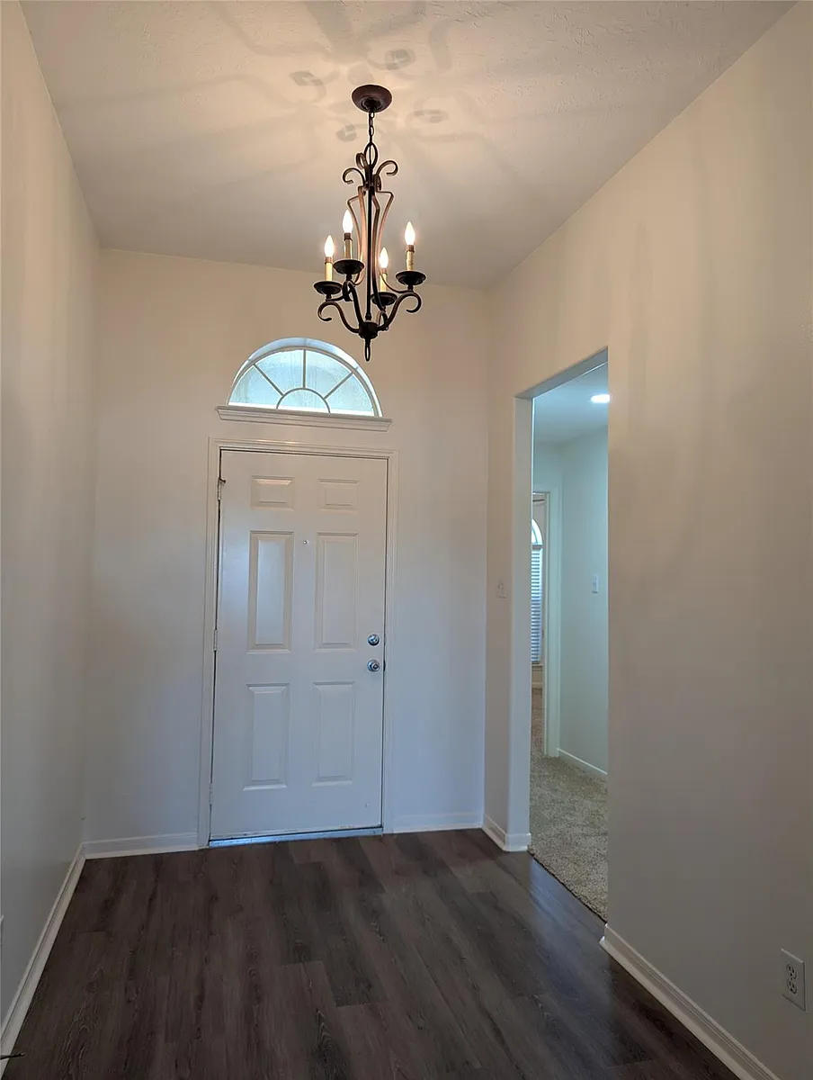 Building Photo - 5618 Savannah Woods Ln