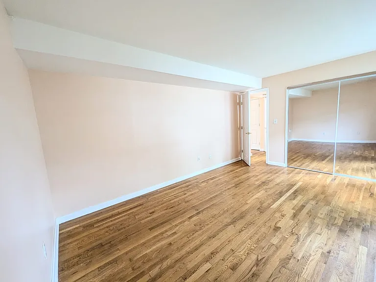 289 Main St #L — Photo 12