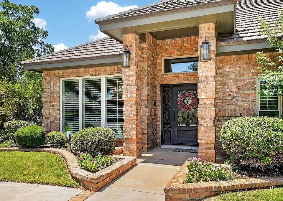 1st image of 3604 Meadowridge Ln