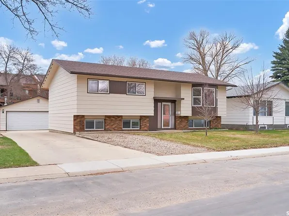 118 Stone TERRACE, Saskatoon, SK S7M 4J5