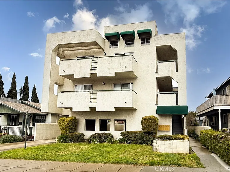 3805 W Verdugo Ave #C — Photo 2