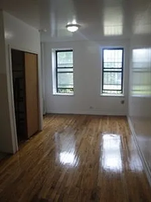 Rented by Douglas Elliman | media 23