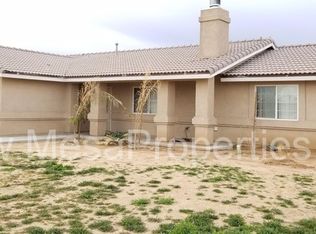 22021 Arapahoe Ave, Apple Valley, CA 92307