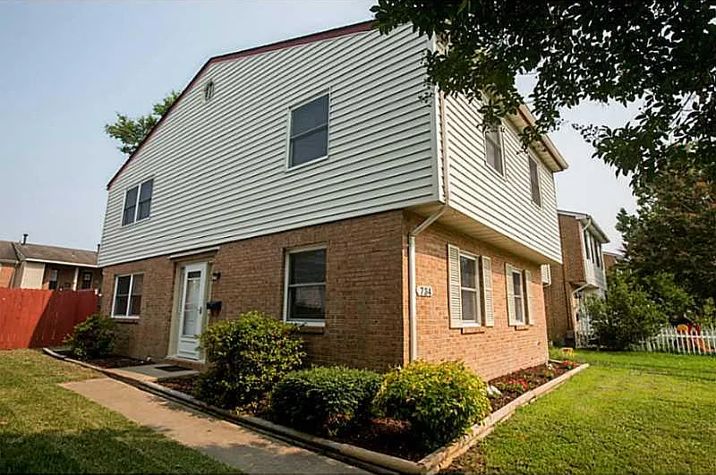 734 Biltmore Dr