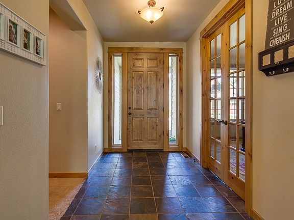 3rd image of 19439 Amber Meadow Dr