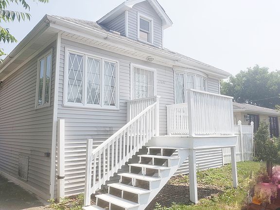 2nd image of 15641 Waverly Ave