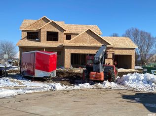 301 Hodges Ct, Chatham, IL 62629