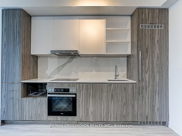 55 Cooper St #6906 — Photo 11