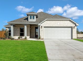 101 Red Cedar Ct, Balch Springs, TX 75181