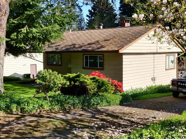 2465 Keats Rd, North Vancouver, BC V7H 1J6
