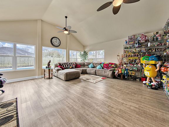 2nd image of 691 Forest Shore Dr