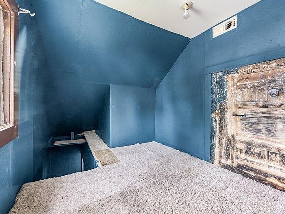 9th image of 418 W Gordon Ave