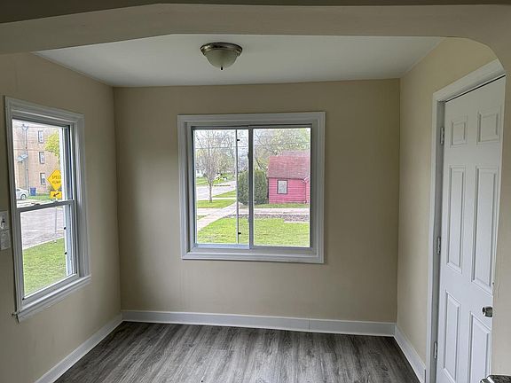 3rd image of 4576 N 30th STREET