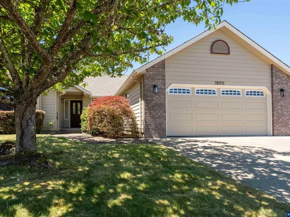 1890 NW Grandview Dr, Albany, OR 97321