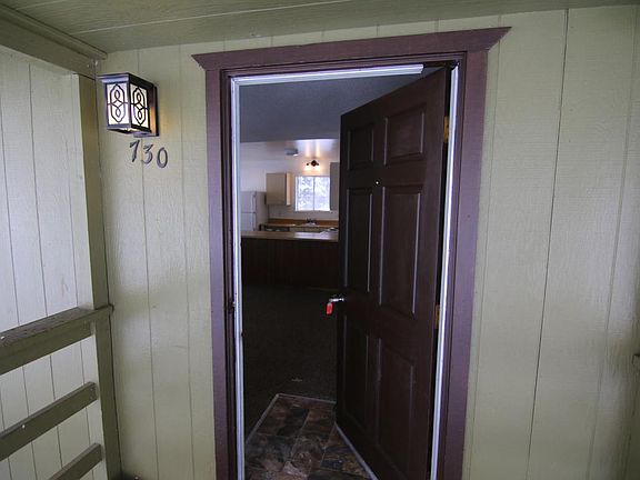 2nd image of 730 Patricia Ln