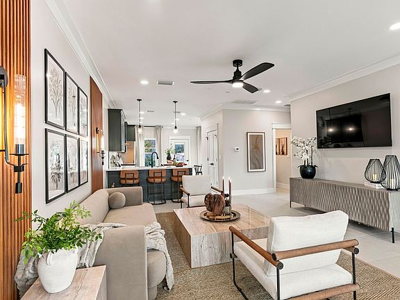 3rd image of 36 Ava Ln