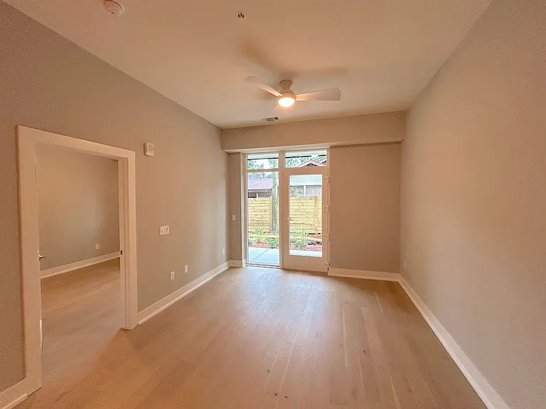 601 E 39th Street — Photo 89