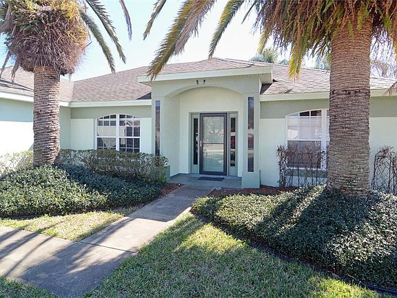 2nd image of 19 Spring Ridge Dr