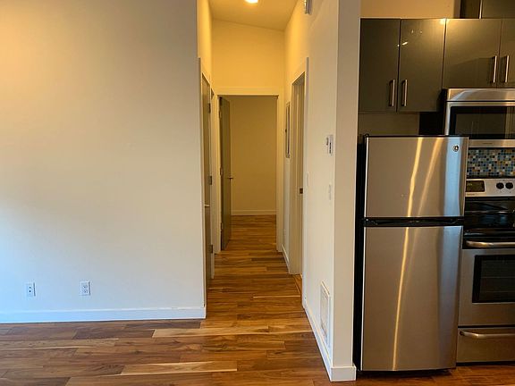 5th image of 110 W Florentia St APT 3