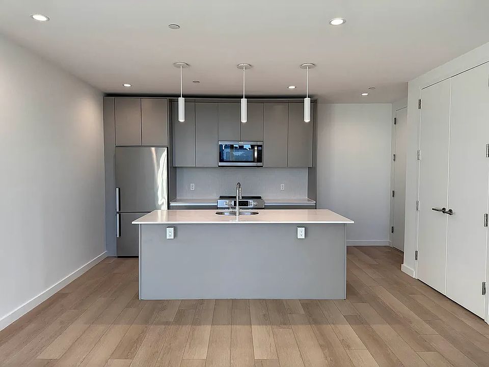 1st image of 29-17 40th Ave #1008