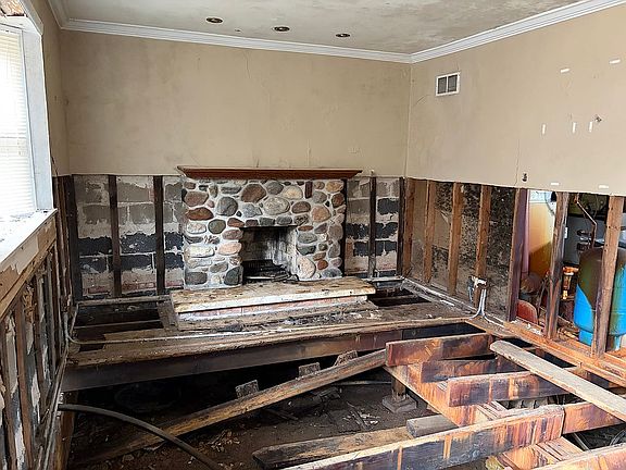 3rd image of 20 Matts Rd