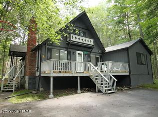 222 Croasdale Ct, Pocono Lake, PA 18347