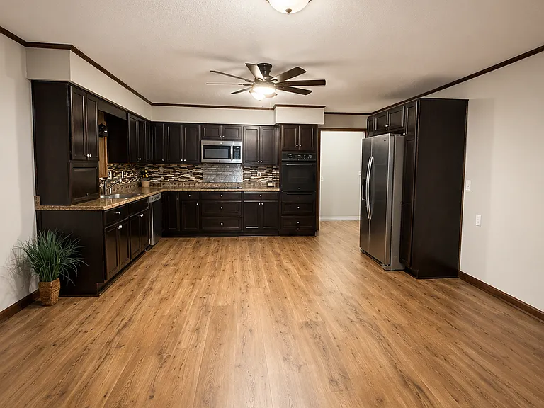 501 W Franklin St — Photo 4