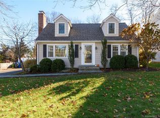 22 Hyde Ter, Trumbull, CT 06611