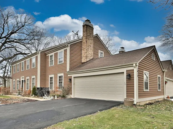 1612 Stonebridge Trl, Wheaton, IL 60189