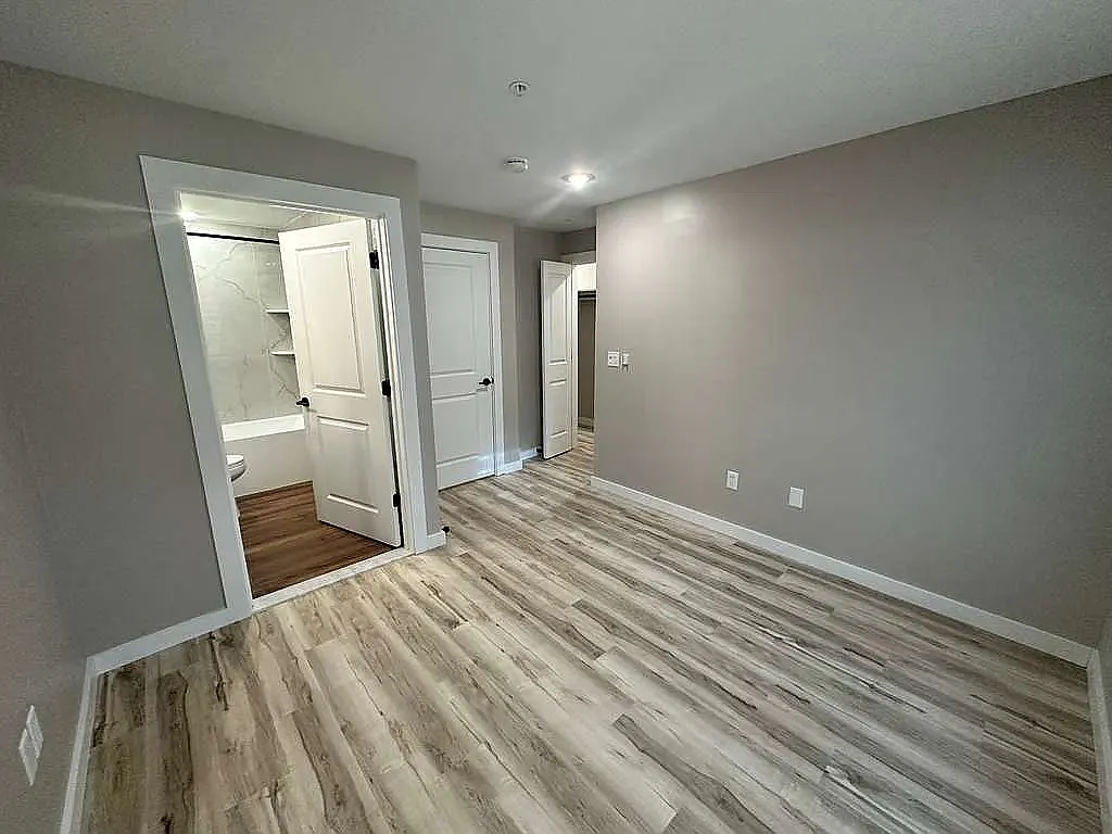 Studio, 621 sqft, $1,650 — Photo 3