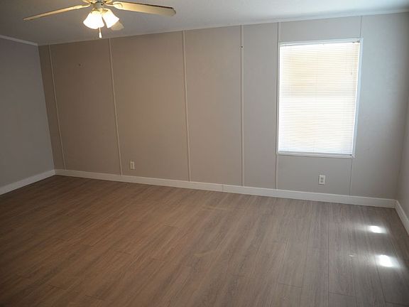 5th image of 49 N McElhaney Ln