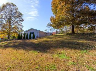 19 Holly Ridge Rd, Candler, NC 28715