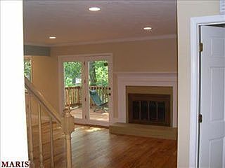3rd image of 1210 Glenvista Pl