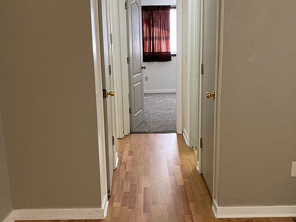 Hallway to 2 bedrooms and bathroom.
