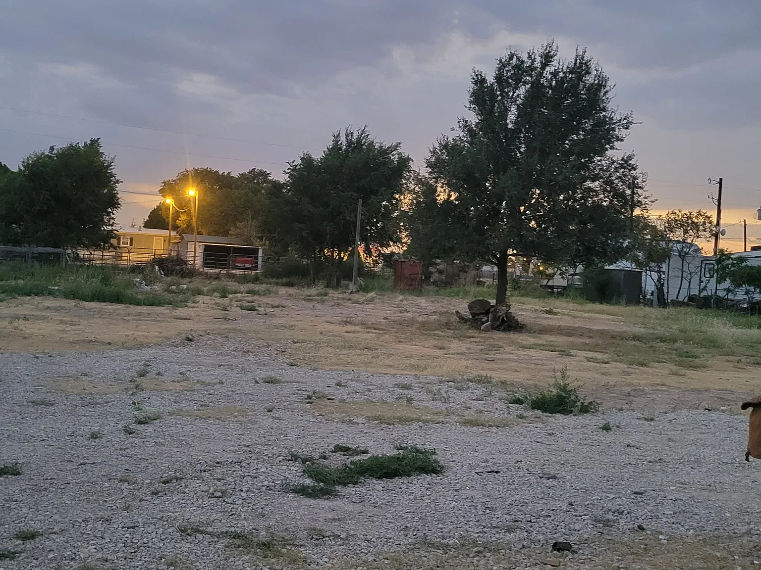 3 bed, 900 sqft, $1,025 — Photo 4