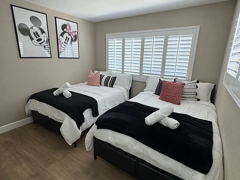 12841 Dungan Ln — Photo 14